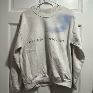 Ariana Grande world tour crewneck
